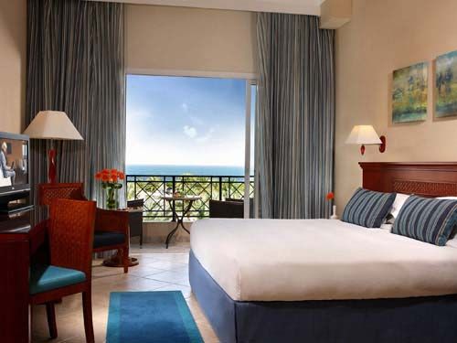 Dubai City en Fujairah Beach